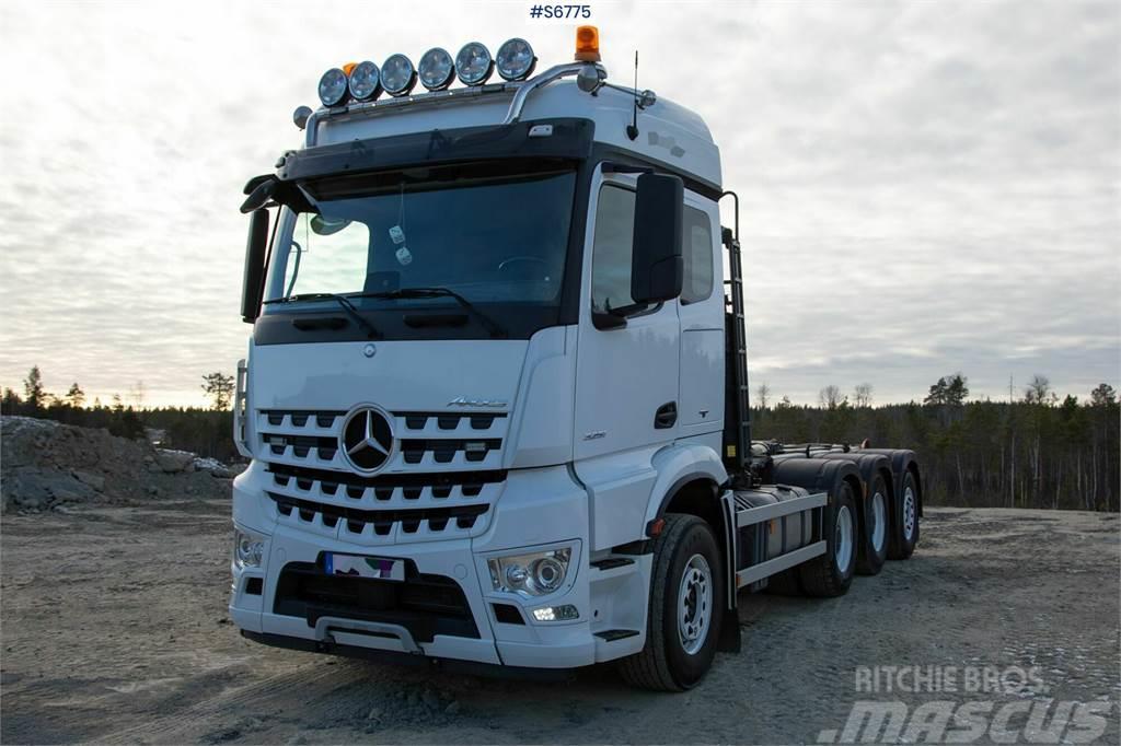 Mercedes-Benz AROCS 3251 8X4 Tridem Hook Truck Krokbil