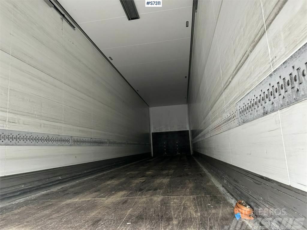Schmitz Cargobull Box trailer with roller shutter Andre hengere