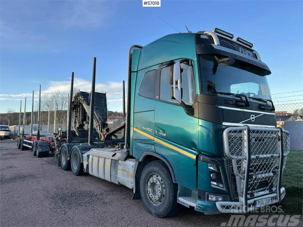 Volvo FH16 Timber truck with trailer and crane Tømmerbiler