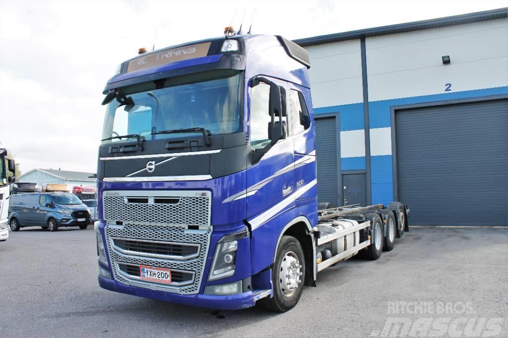 Volvo FH16 600  8x4*4 Chassis