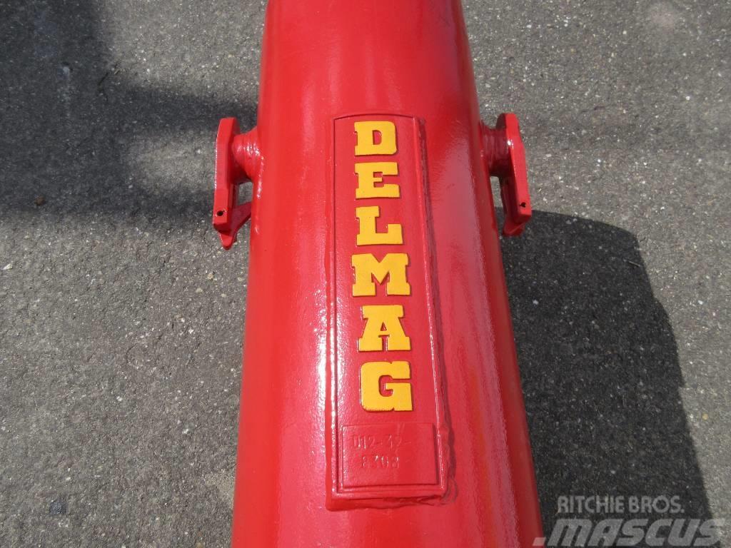 Delmag D12-32 Diesel hammere