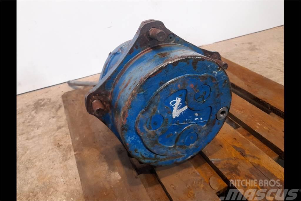 New Holland 8240 Front axle final drive Girkasse