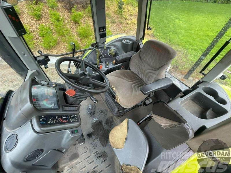 CLAAS 836 RZ Traktorer