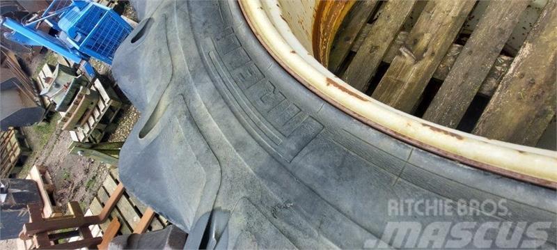 Pirelli 18.4 R38 hvid Tvillinghjul