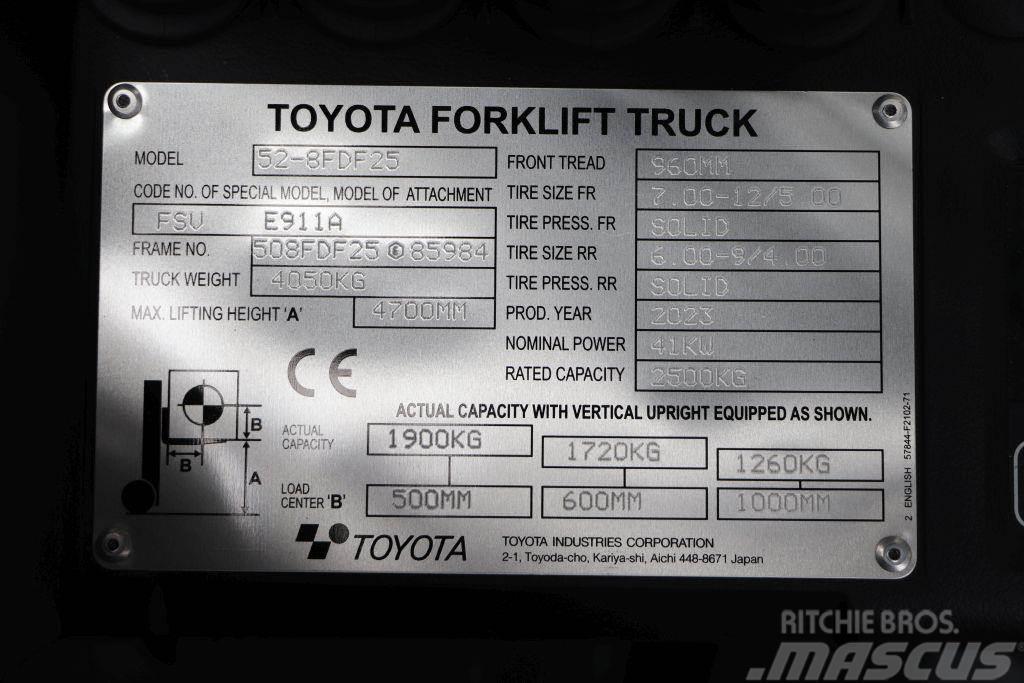 Toyota 52-8FDF25 Diesel Trucker