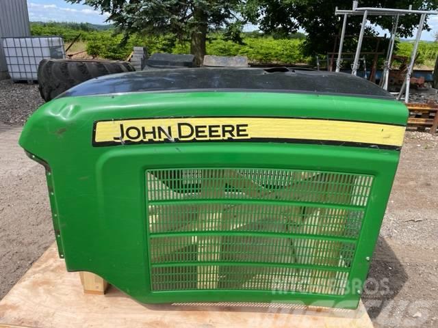 John Deere 1270E engine hoods Chassis og understell