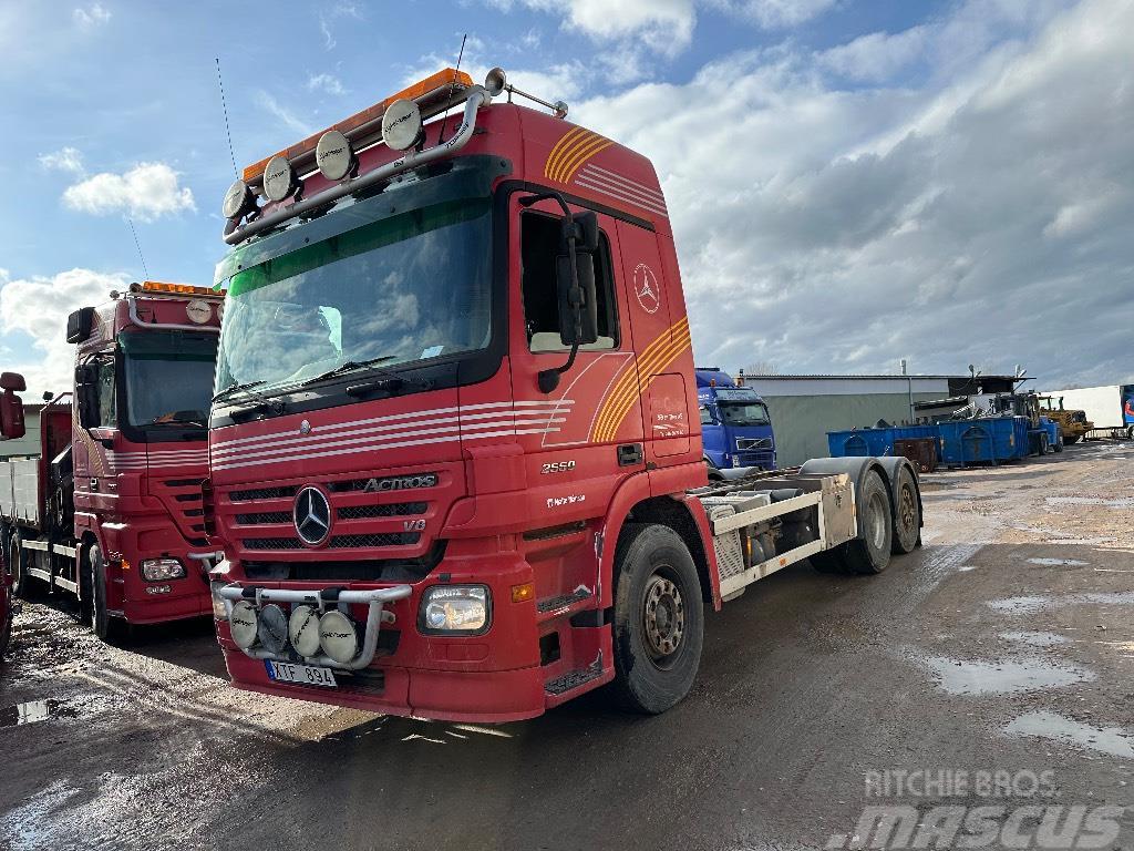 Mercedes-Benz 2550 L 6X2 Actros Chassis