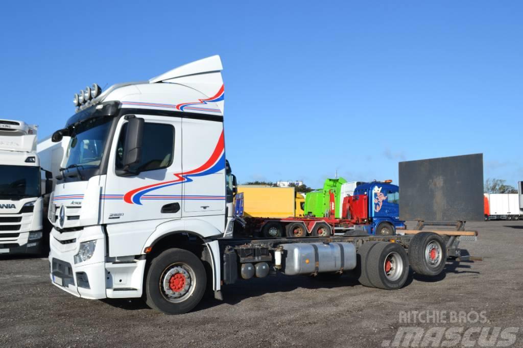 Mercedes-Benz Actros 2551 6x2 Serie 8286 Euro 5 Chassis