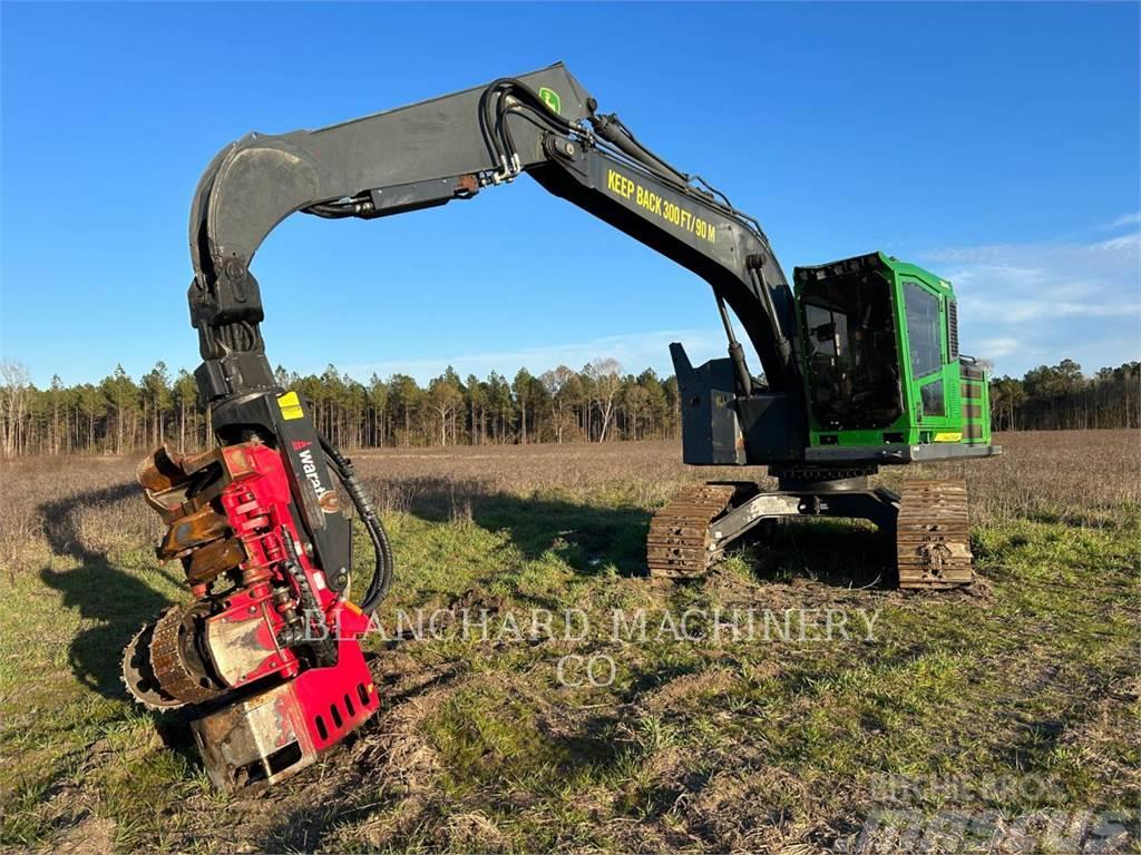 John Deere 2154G Traktor med skogsutstyr