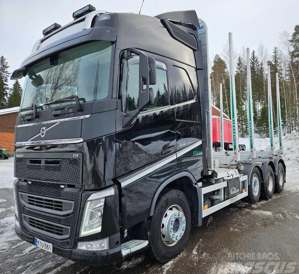 Volvo FH500 TC I-Save Alucar päällirakenteella Tømmerbiler