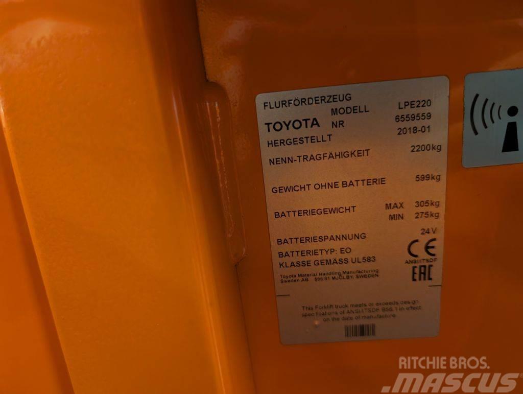 Toyota LPE 220 // Batterie 2020 // 3810 Std. // Initialhu Lavtløftende plukketruck