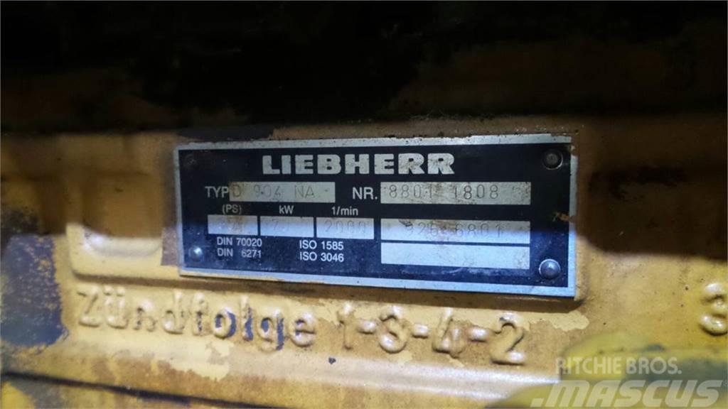 Liebherr A902 Motorer
