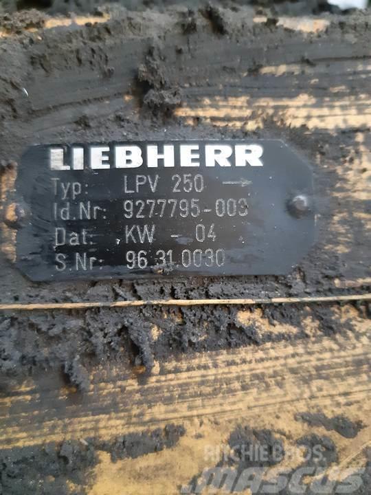 Liebherr R974BHD Hydraulikk