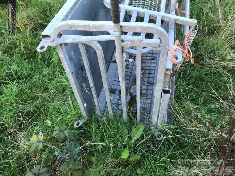  Ironworks sheep turn over crate lightly used Livdyr annet utstyr