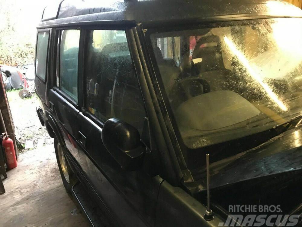 Land Rover Discovery 300 TDi offside front door £90 Annet