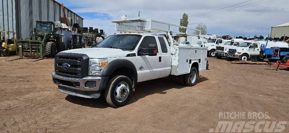 Ford Utility Truck F450 Annet
