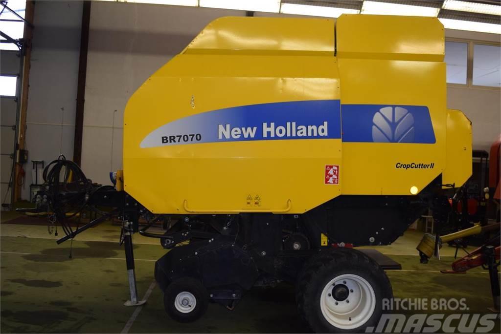 New Holland BR 7070 Crop Cutter II Rundballepresser