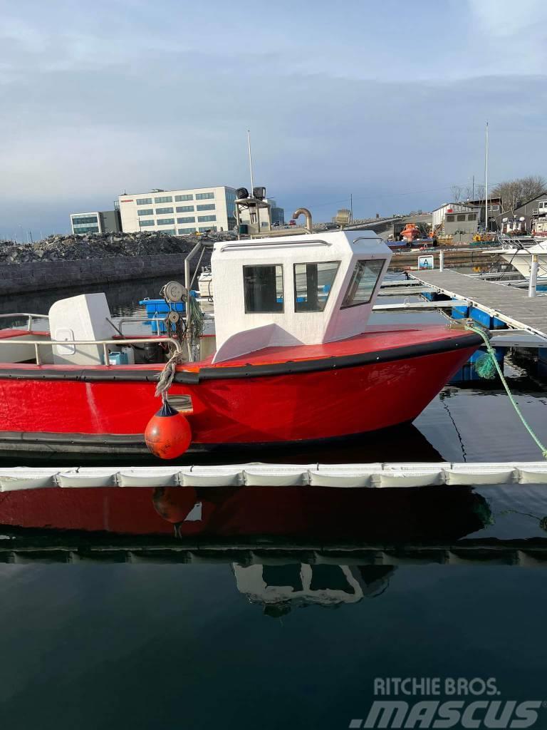  Liten slepebåt 23" tug Arbeidsbåter, lektere og pontonger