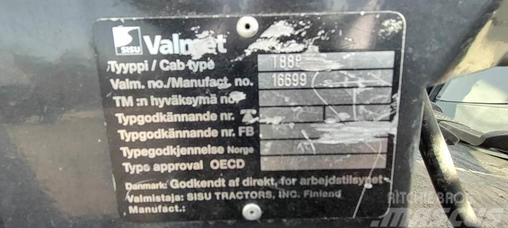 Valmet 8750-4-4x4/275 Traktorer