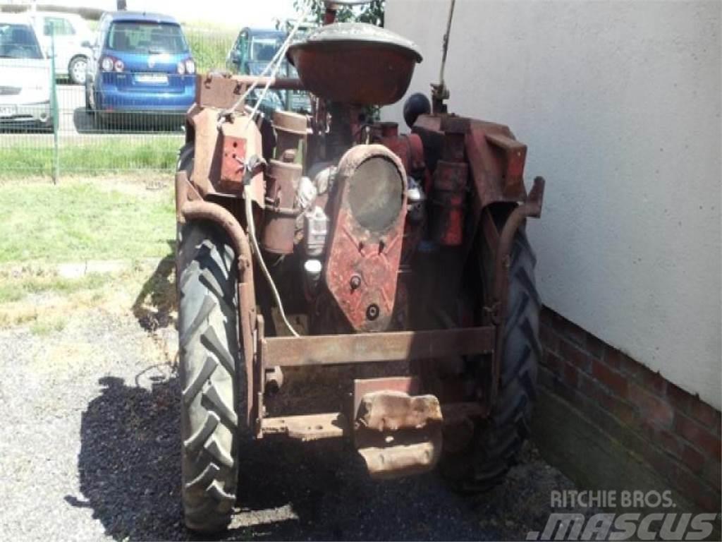 Fortschritt GT 124 Traktorer