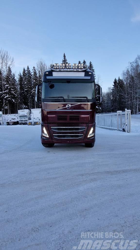 Volvo FH750 8x4-VTA Chassis