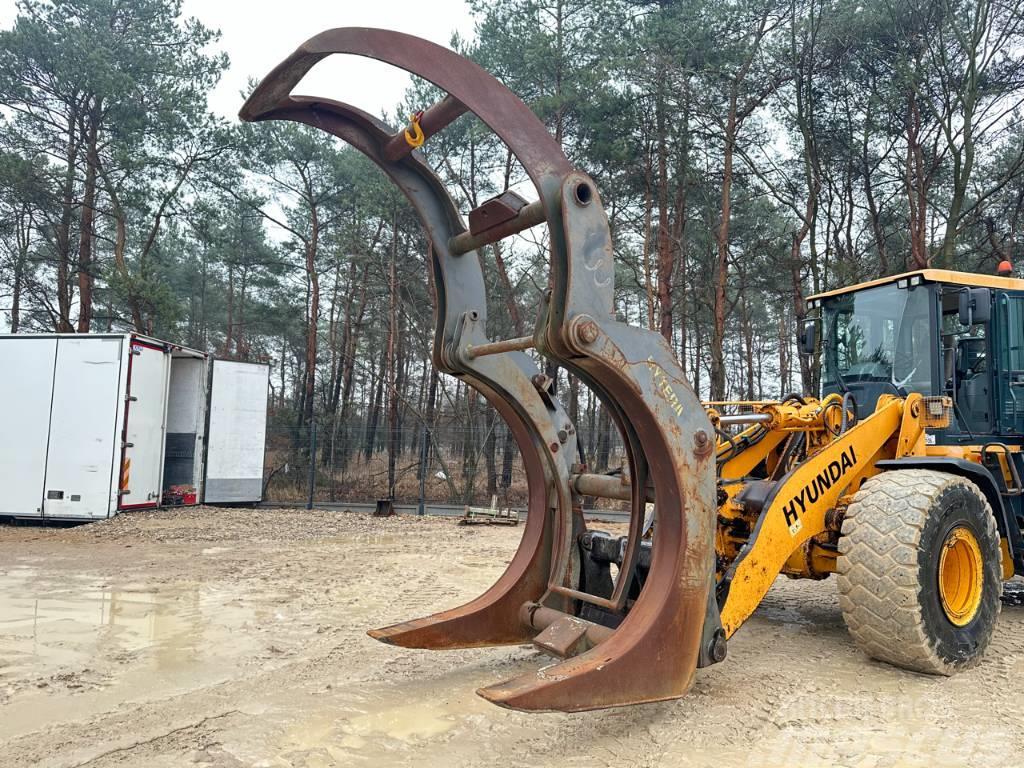 Log grapple suited for Volvo L120 L150 L220 trees logs Gripere