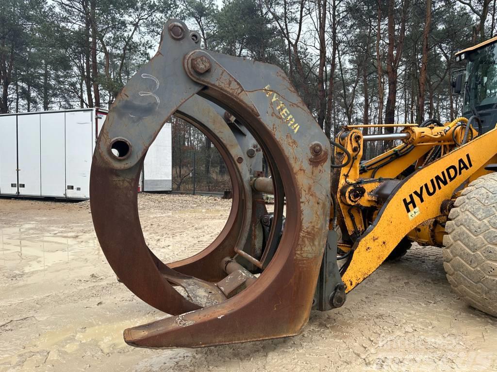 Log grapple suited for Volvo L120 L150 L220 trees logs Gripere