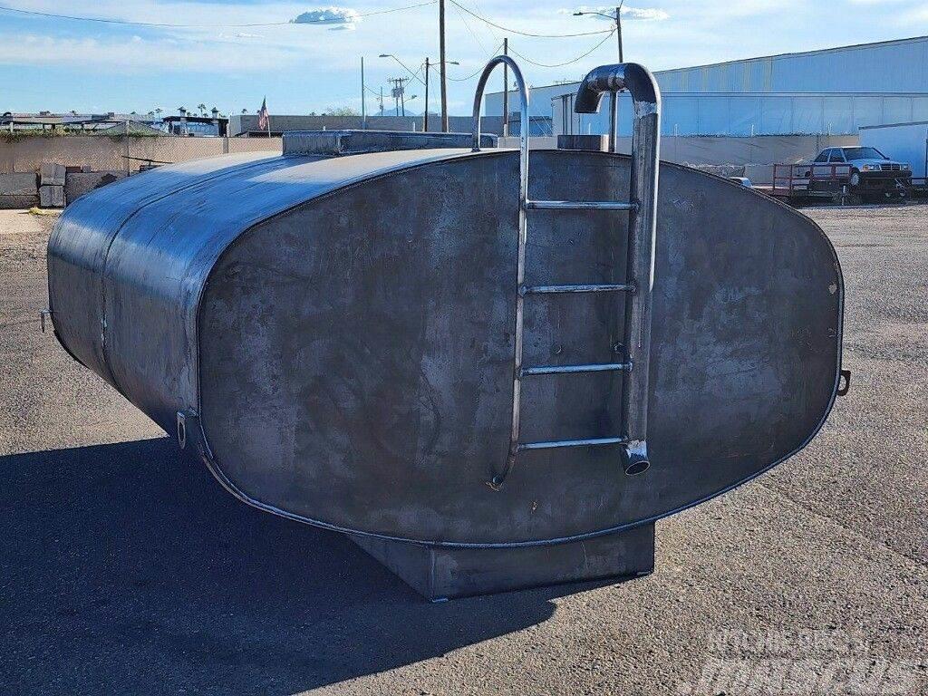  Custom 2000 Gallon Water Tanks Tanker