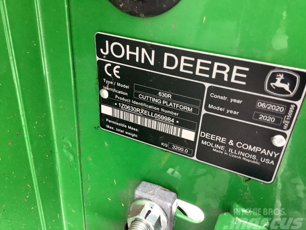 John Deere T 670 Skurtreskere
