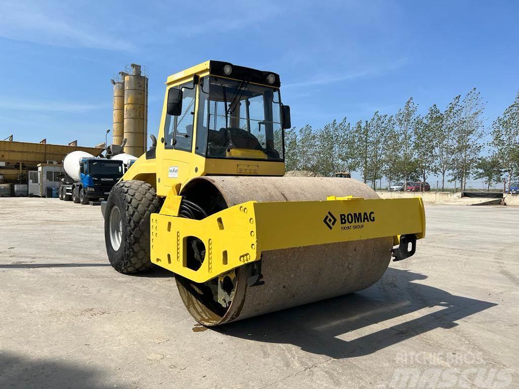 Bomag BW213 Cilindru Compactor Vibroplater