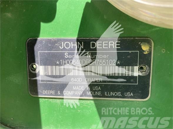 John Deere 640D Skjærebord til skurtresker