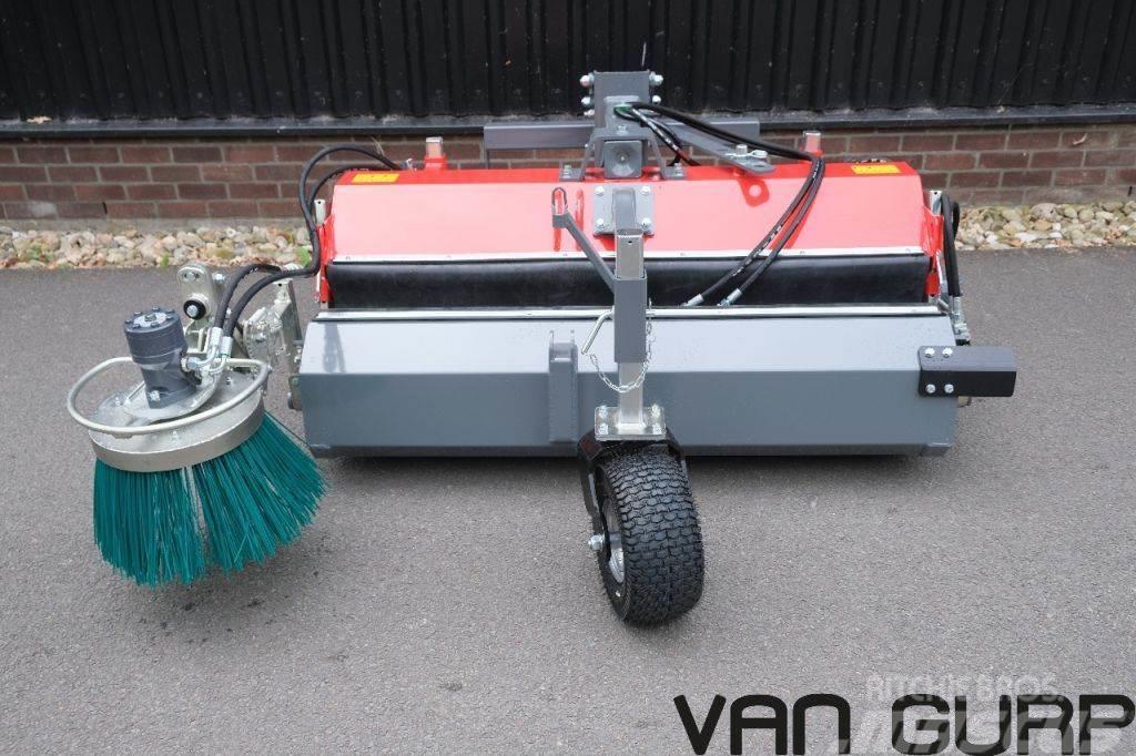 Weidemann Veegmachine met hydraulische opvangbak en zijborst Feiemaskiner