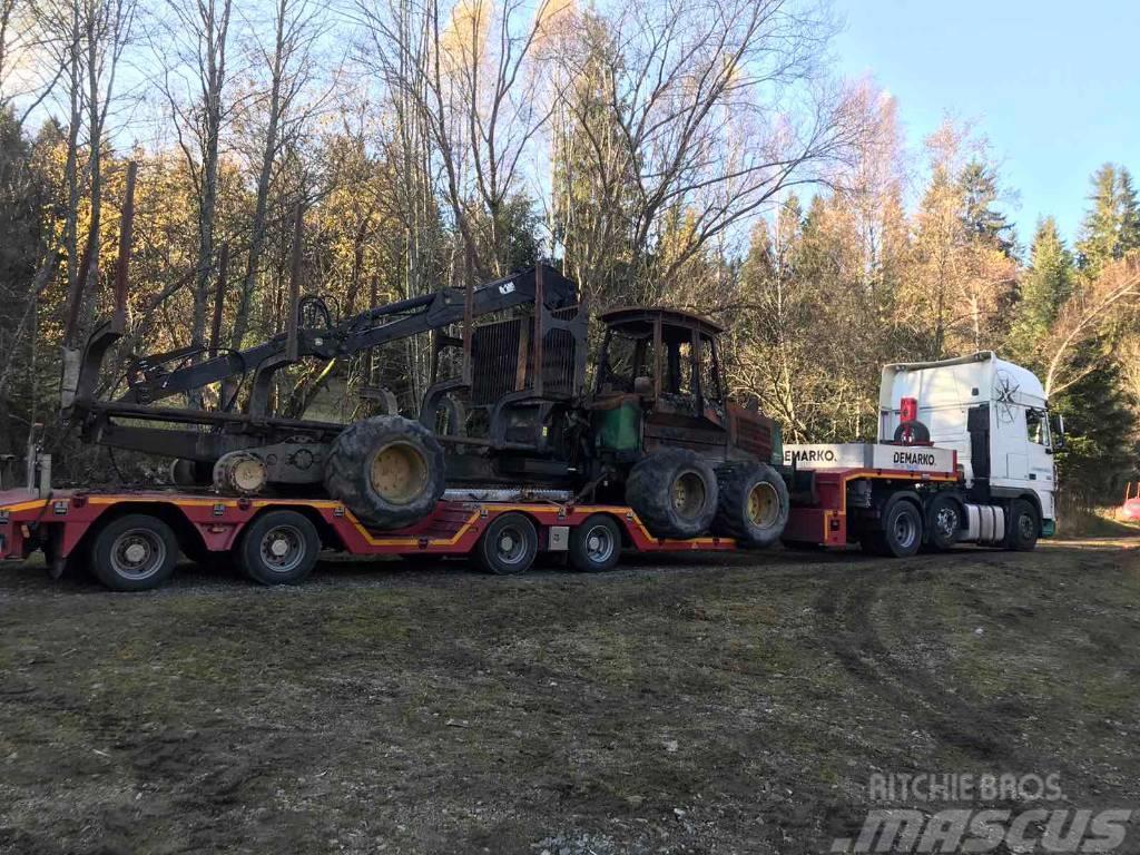 John Deere 1410 D breaking for parts Traktor med skogsutstyr