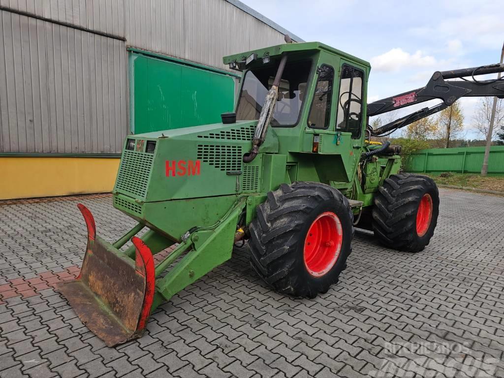 LKT - HSM 805 Traktor med skogsutstyr