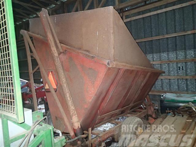 Taarup T7, sidetip, 7 ton Tipphengere