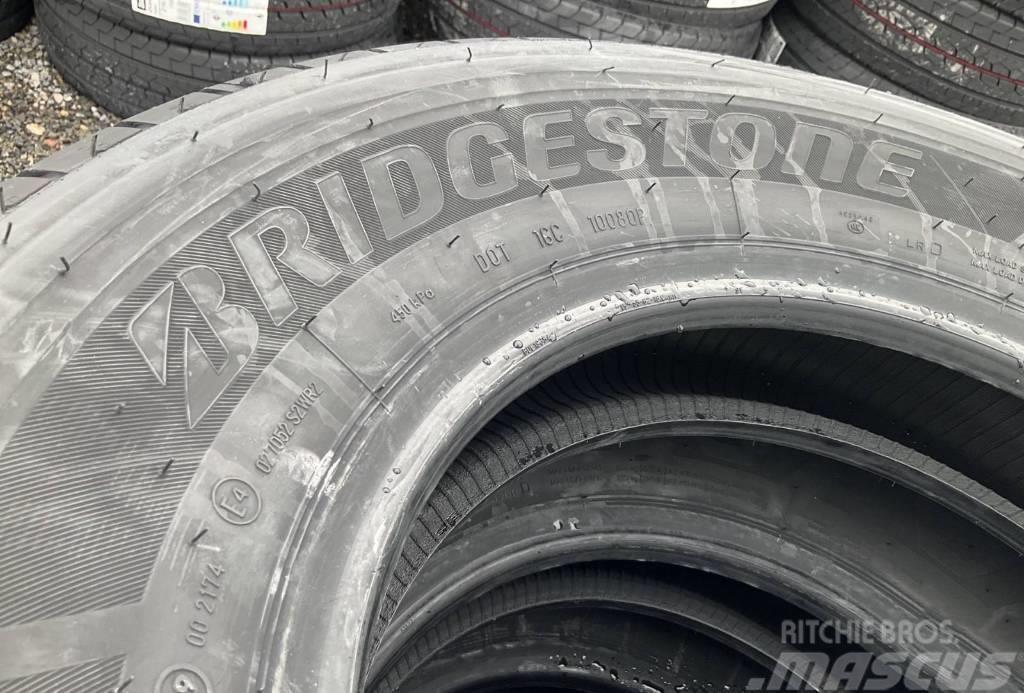 Bridgestone Duravis 215/70 R15C TYRES Dekk, hjul og felger