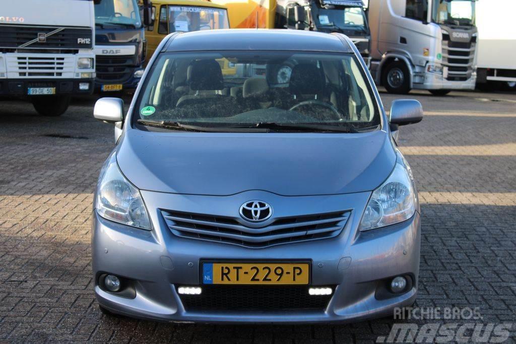 Toyota Corolla Verso verso automat Personbiler