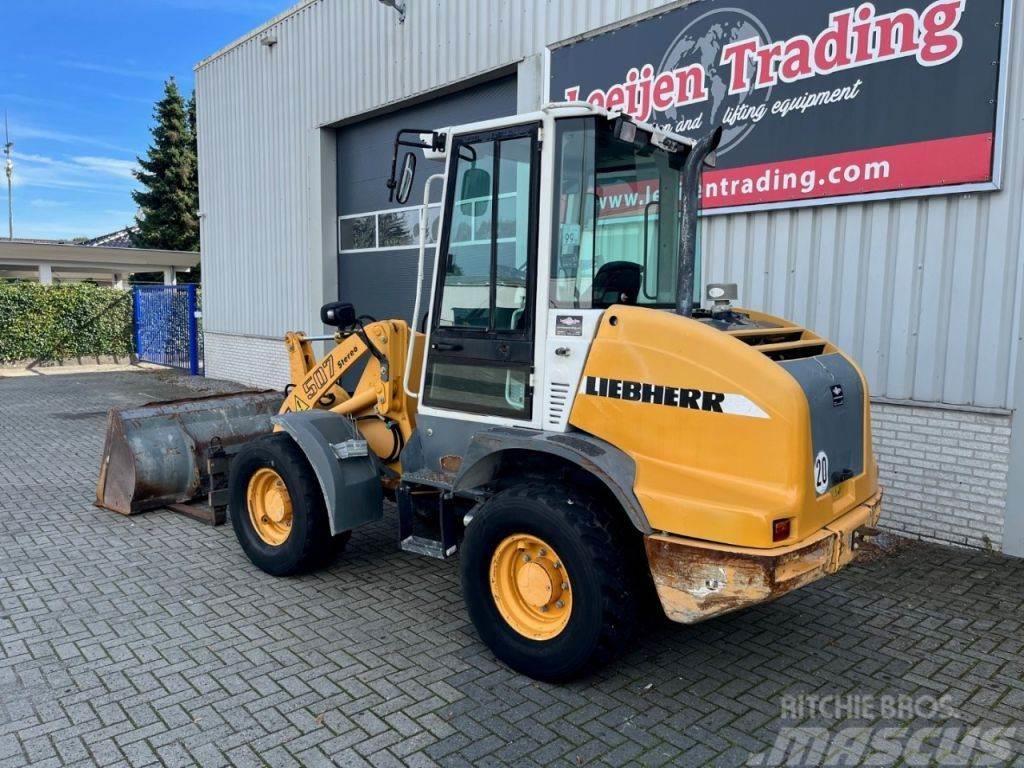 Liebherr L507 stereo, bucket and forks !! Hjullastere