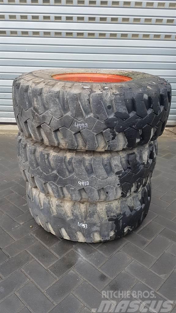 Michelin 335/80R18 (12.5R18) - Tyre/Reifen/Band Dekk, hjul og felger