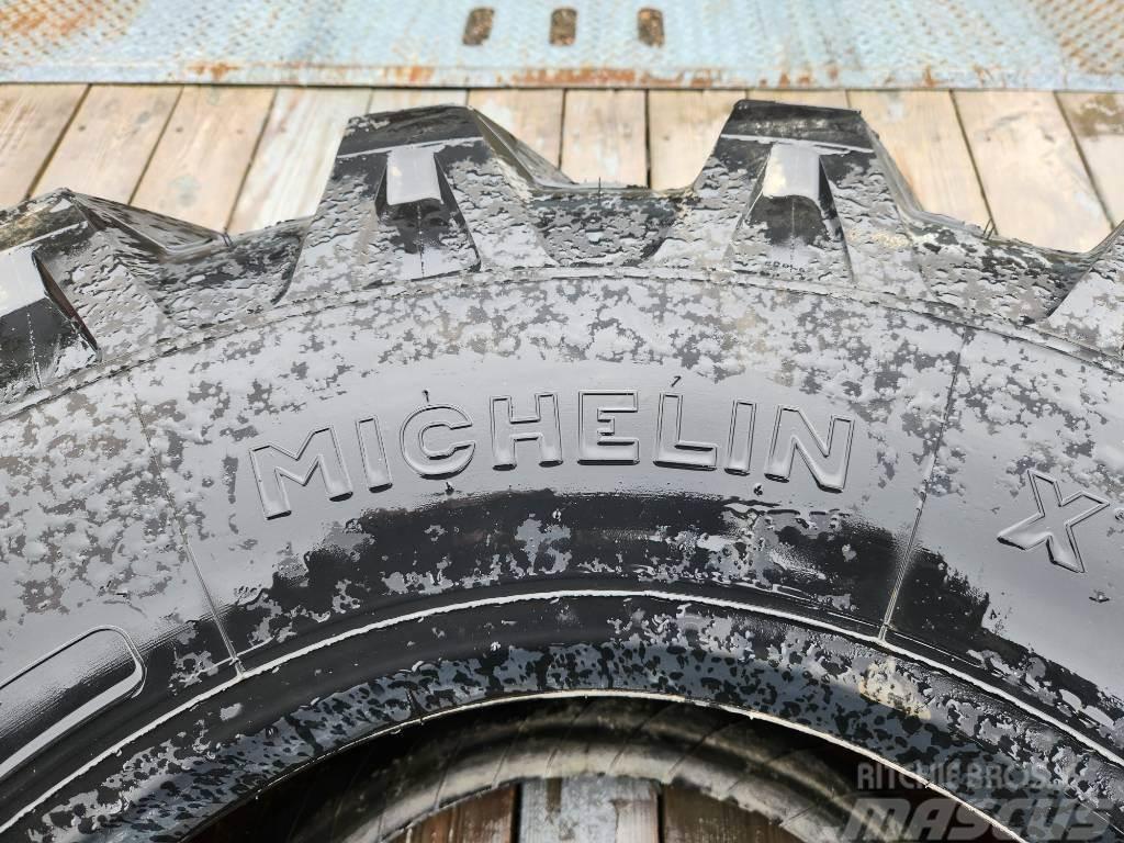 Michelin TIRE 18 R 22.5 XF Dekk, hjul og felger