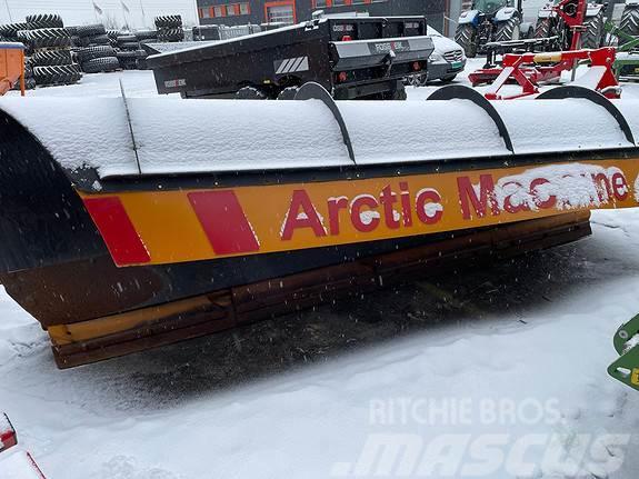  Arctic Machine 370 Snøploger- og skjær