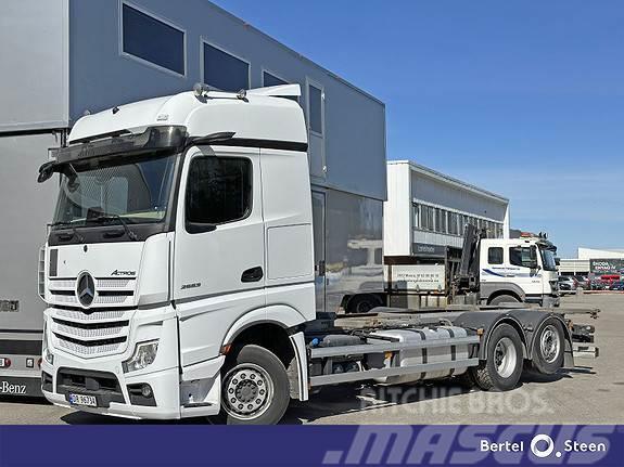 Mercedes-Benz Actros 2553L/49 6x2 velholdt, drivlinjegaranti Containerbil
