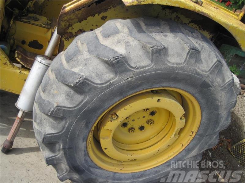 Goodyear 16,9x28 Dekk, hjul og felger