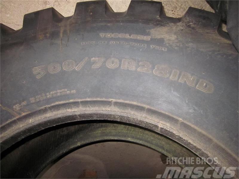 Goodyear 500/70x28 Dekk, hjul og felger