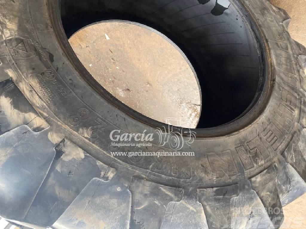 Michelin 16.9 R28 Dekk, hjul og felger