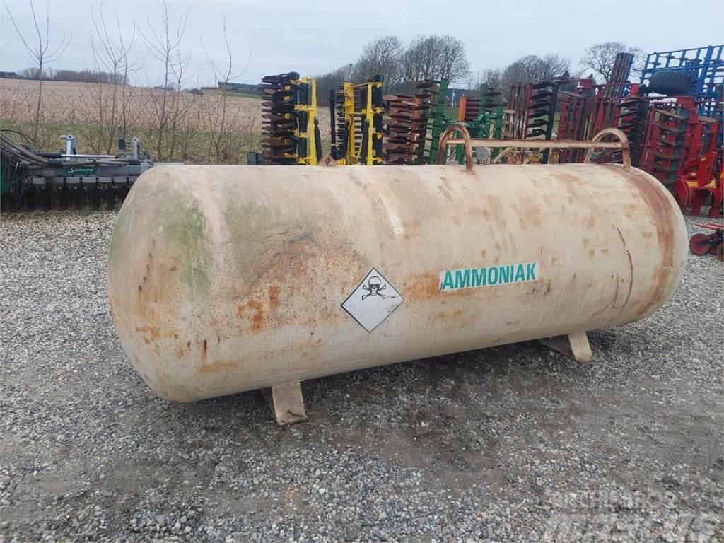 Agrodan Ammoniaktank 3200 kg Drivstoff og additiv tanker