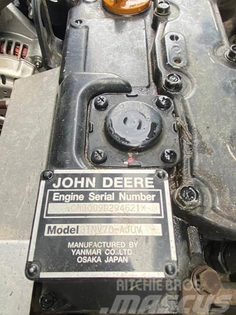 John Deere XUV 865M Redskapsbærere