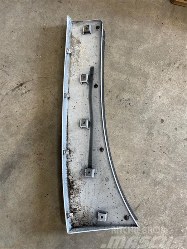 Mercedes-Benz MERCEDES COVER A9608817303 Chassis og understell
