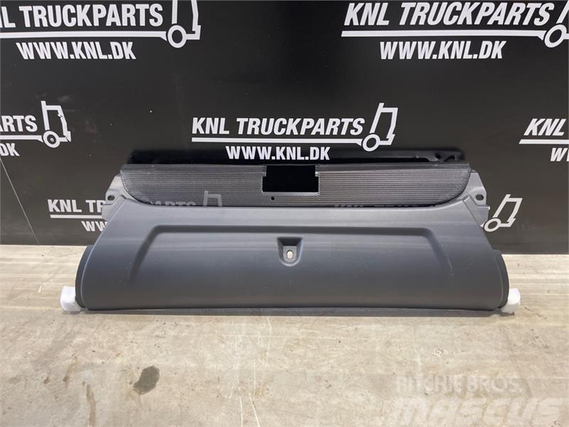 Scania  BUMPER COVER 1884482 Chassis og understell