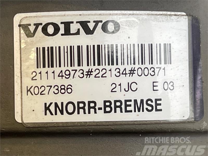 Volvo  FOOT BRAKE MODULE 21114973 Radiatorer
